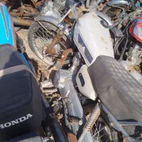 موتور فروشی پارکینگ‌ مدارک کامل پیشتاز ۸۹