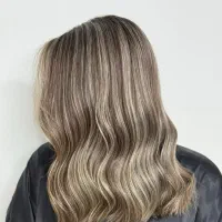 آموزش رنگ و لایت (مدل،کار توسط مربی)|خدمات آرایشگری و زیبایی|شوش, |دیوار