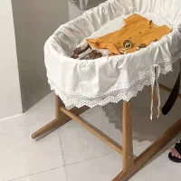 گهواره حصیری با پایه