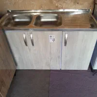 زیر سینک و سینک