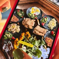 تیم آشپز صبحانه و ظرفشور