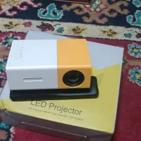 پروژکتور بسیار تمیز|تلویزیون و پروژکتور|مشهد, سراب|دیوار