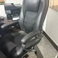 صندلی مدیریت بزرگ