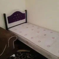 تخت یک نفره  شیک سالم با تشک