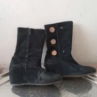 نیم چکمه زنانه پیدا شده