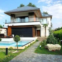 خانه-ویلایی-قابل-سکونت-درب-از-ساختمان-ام-4-غرق-نور