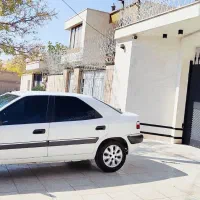 زانتیا سفید کارمندی بدون رنگ