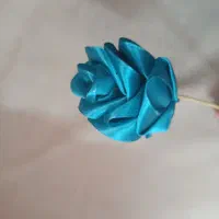 گل مصنوعی همروز و هم لاده درست می‌کنیم