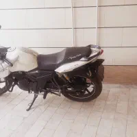 آپاچی ۱۸۰ نیوفیس مزایده