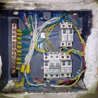 برقکاری صفر تاصدساختمان نصب ایفون وتعمیروسایل منزل