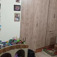 تخت۲نفره و دراور و۲تا پاتختی وتخت نوجوان وکمدلباس|تخت و سرویس خواب|مشکیندشت, |دیوار