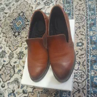 کفش راحتی و اسپرت