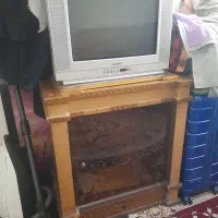 فروش تلویزیون و میز زیر تلویزیون|تلویزیون و پروژکتور|الیگودرز, |دیوار