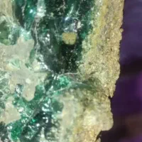 فروش سنگ زمرد خام وگارنت