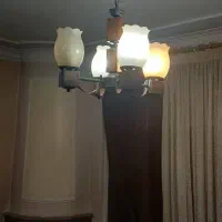 لوستر  ۴ شاخه چوبی و یه شاخه دیواری