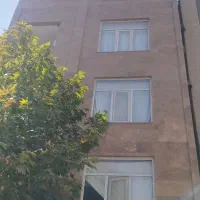 ۹۵ متر