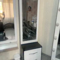 دکور ام دی اف سالم و تمیز در حد نو|آرایشگاه و سالن‌های زیبایی|کرج, شهرک جهان‌نما|دیوار