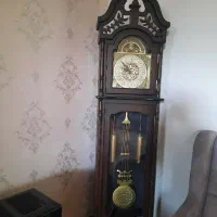 ساعت ایستاده و اینه کنسول