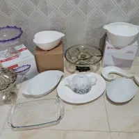 تعدادی ظرف کاملا نو
