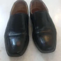 2عدد کفش مردانه|کیف، کفش، کمربند|ری, شهادت|دیوار