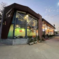 نیازمند کمک آشپز به همراه آموزش،ویتر سالن کار