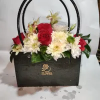 دسته گل و باکس گل مصنوعی و طبیعی با ارسال|گل و گیاه طبیعی|تهران, نواب|دیوار