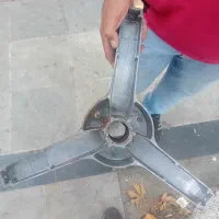 کارگر و تعمیرکار یخچال لباسشویی