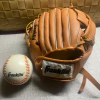 توپ کلکسیونی دستکش بیسبال توپ بیسبال راکت تنیس|ورزشهای توپی|تهران, فرمانیه|دیوار