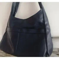 کیف سورمه ای کاملا نو با اشانتیون کیف پول نو