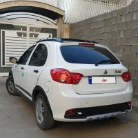 کوییکR بهمن 1400 سفید