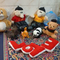 تعدادی عروسک قشنگ در حد نو