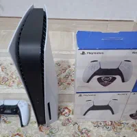 PS5 fat استاندارد با دو دسته اضافی و پایه شارژر
