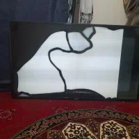 میز ال ای دی و تلویزیون شکسته سامسونگ