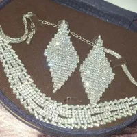 لباس عروس در حد نو|لباس|تهران, شهرک فردوس (حسینی)|دیوار