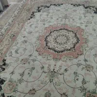 فرش ۹ متری کاملاً سالم و تمیز