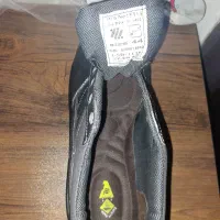 کفش کار  کفش چمن|کیف، کفش، کمربند|نیشابور, گمنام غربی|دیوار