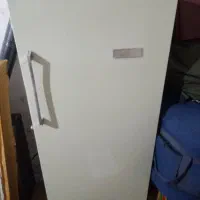 یخچال ارج خیلی تمیز همه چیزش فابریک