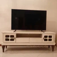میز تلویزیون در حد نو