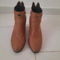 نیم بوت سایز ۳۹ ۴۰|کیف، کفش، کمربند|پرند, فاز ۴|دیوار