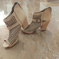 چند عدد بوت زنانه|کیف، کفش، کمربند|کوچصفهان, |دیوار