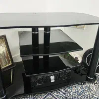 زیر تلویزیونی شیشه ای