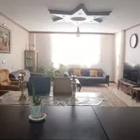 رهن یک واحد 90 متری خ 9 دی