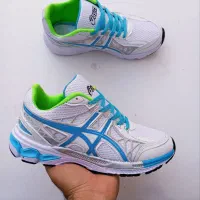 کتانی آسیکس