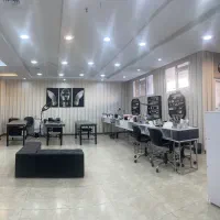 استخدام مژه کارو رنگ کار ‌و تاتو و،ناخن کار