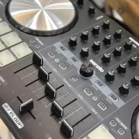 فروش دستگاه کنترولر دی جی DDj Reloop Betamix4 MK2|آلات موسیقی|شیراز, فرهنگ شهر|دیوار