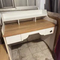 میز در حد نو