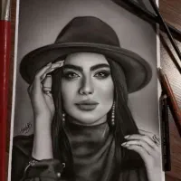 طراحی چهره مداد رنگ