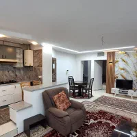 ۷۱متر طبقه اول تکواحد جنب مترو