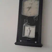 ساعت تمیز و نو سالم سالم