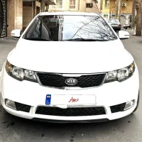 سراتو آپشنال بی رنگ